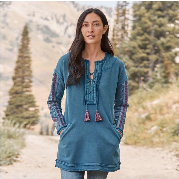 Sundance Tops - Sundance Blue Embroidered Pullover Boho Lace Up Sweatshirt, Size Medium